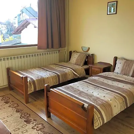Hadji Georgi Otel 2*